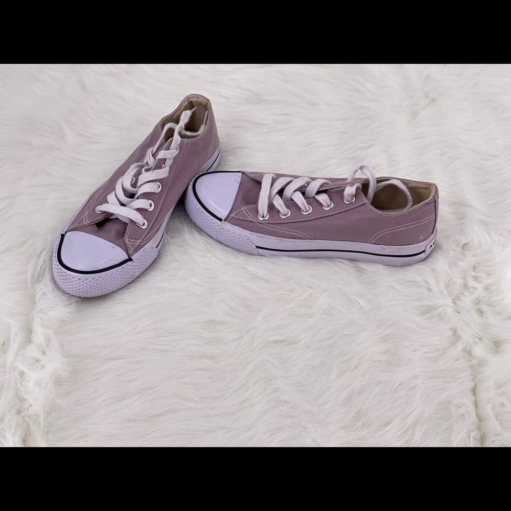 Pinkish lavender Airwalk  shoes